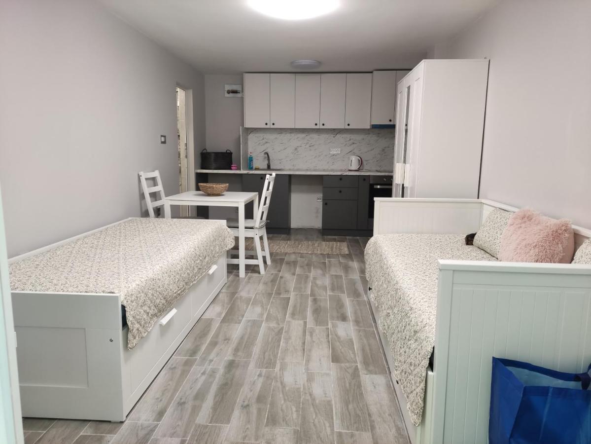 Студио В Центъра На Град Бургас. Extérieur photo